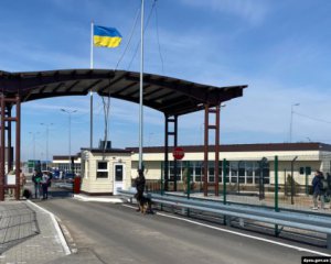 Кримські окупанти штрафують за перетин КПВВ з українським паспортом