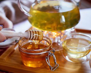 Літр меду коштує 300 грн: чому 2020-й став найгіршим для пасічників