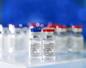 Російська вакцина від коронавірусу: у добровольців знайшли 144 побічних ефектів