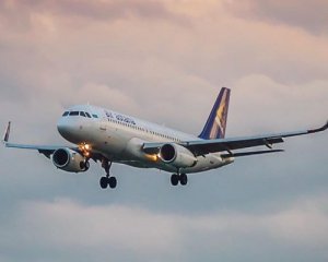 Казахстанська авіакомпанія відновить польоти в Україну