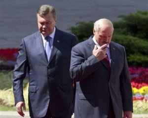 Лукашенко повторяет Януковича - видеофакт