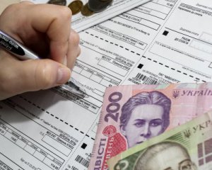 Відрахування із зарплат та суди - для боржників за комуналку розробили нещадний закон