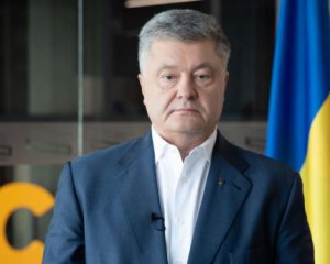 Порошенко сравнил протесты в Беларуси с Оранжевой революцией