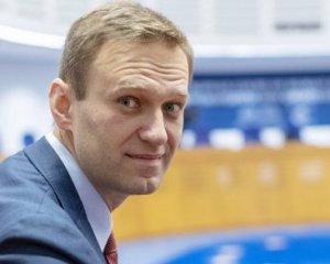 Навальный – в коме. Лежит в реанимации на аппарате искусственного дыхания