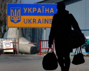 Трудові мігранти, які повернулися через пандемію, не можуть знайти роботу