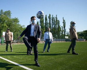 Зеленский обещает украинцам яркий футбол