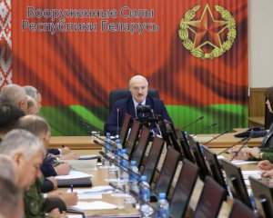 Лукашенко привітав Зеленського і Кучму