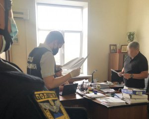 Полиция проводит обыски в горсовете Николаева