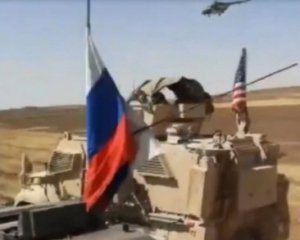 В Сирии российский БТР протаранил броневик американцев