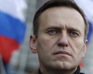 Навальний досі в комі