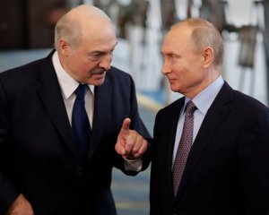 Доки Європа скасовує візити Лукашенка, Кремль готує йому зустріч із Путіним