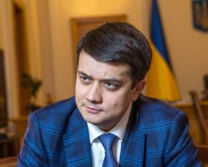 Рада змінить графік роботи під час виборів - Разумков