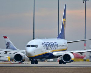 Ryanair не продает билетов на авиарейсы в Украину