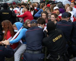 1 сентября в Минске: Столкновения студентов с ОМОНом и жесткие задержания