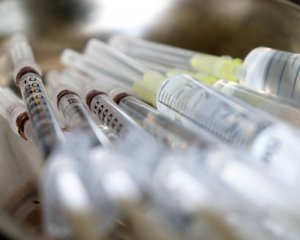 США відмовилися розробляти вакцину від коронавірусу під егідою ВООЗ