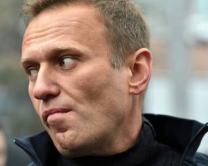 Навального отруїли &quot;Новичком&quot; - уряд Німеччини вимагає пояснень від РФ