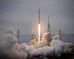 SpaceX успешно испытала корабль для полетов на Марс