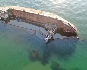 Будет ли этому конец: началась операция поднятия затонувшего танкера Delfi