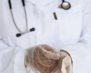 Зарплати медиків зростуть: коли спеціалісти отримають доплати