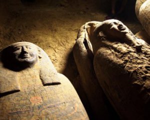 В колодце нашли мумии