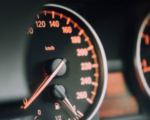 Могут вырасти штрафы за превышение скорости: назвали цифры