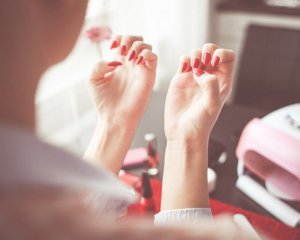 Як перестати гризти нігті