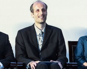 Математика наградили за изучение обычных процессов