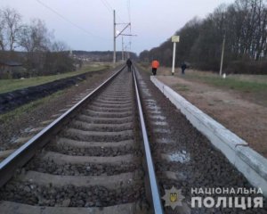 В Ровенской области мужчина погиб под поездом