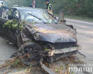 Від удару автомобілем жінку розірвало навпіл