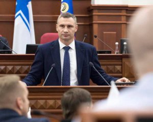 Шість партій потрапляють до Київради, Кличко обходить опонентів у боротьбі за крісло мера — опитування