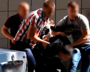 Переховувався у дівчини - затримали іноземного наркоторговця, якого розшукував інтерпол