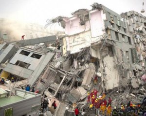 Тайвань сколихнув "землетрус століття"