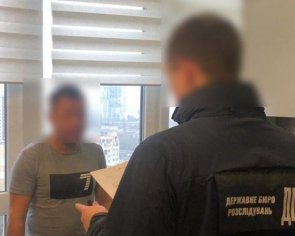 Поліцейські інсценували затримання й забрали в бізнесменів €20 тис.