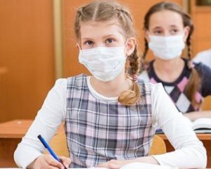 Учні можуть не подавати до школи тест і довідку після самоізоляції через контакт із хворим на коронавірус - МОН