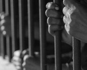 Задушили й накачали наркотиками: вбивство чоловіка хотіли видати за передозування