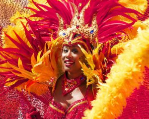 Эпидемия Covid-19: крупнейший карнавал в Бразилии переносят