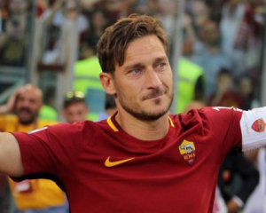 Голос відомого футболіста вивів італійку з коми