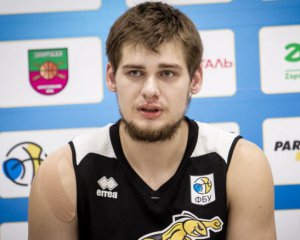 Матч между украинскими баскетбольными командами перерос в драку