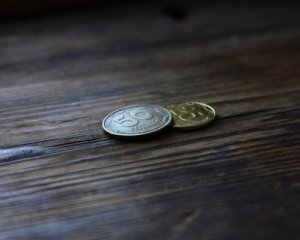 Останній день, коли магазини приймають 25 коп.: що робити з монетами