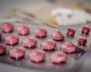 Зеленский анонсировал выход украинских лекарств от коронавируса