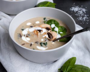 Як приготувати ніжний крем-суп із грибів