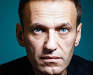 Навальний подає в суд на Пєскова