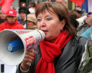 На зустрічі з виборцями підірвали гранати
