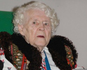 10 лет назад умерла украинская вышивальщица Вера Роик
