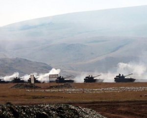 Война в Нагорном Карабахе: ОБСЕ призвала приостановить бои, чтобы забрать тела погибших
