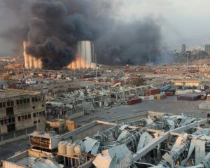 Взрыв в порту Бейрута Ливан через Интерпол хочет достать двух россиян