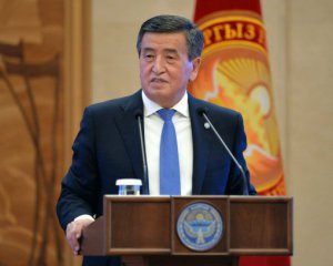 Президент Киргизстану озвучив умови своєї відставки