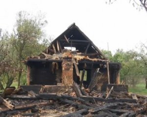 Облилася бензином, а чоловік підпалив: 35-річна багатодітна мати отримала важкі опіки