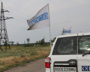 На Луганщине боевики подогнали танки под дома