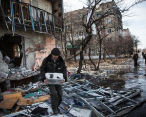 У Зеленського обговорюють вільні економічні зони на окупованому Донбасі